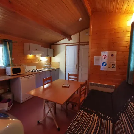 Campsite Oasis Des Garrigues Vogue