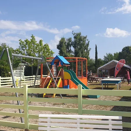 Campsite Oasis Des Garrigues Vogue